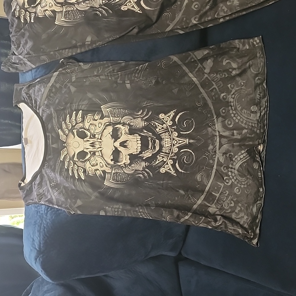 Two piece skull legging set, size Large - Picture 2 of 3